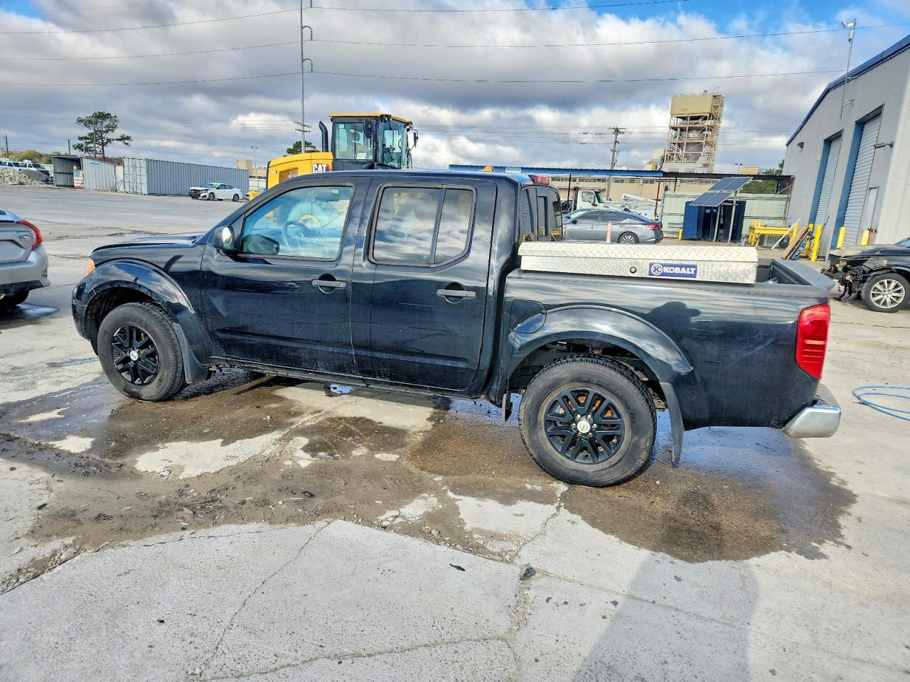 2017 NISSAN FRONTIER SV photo 3