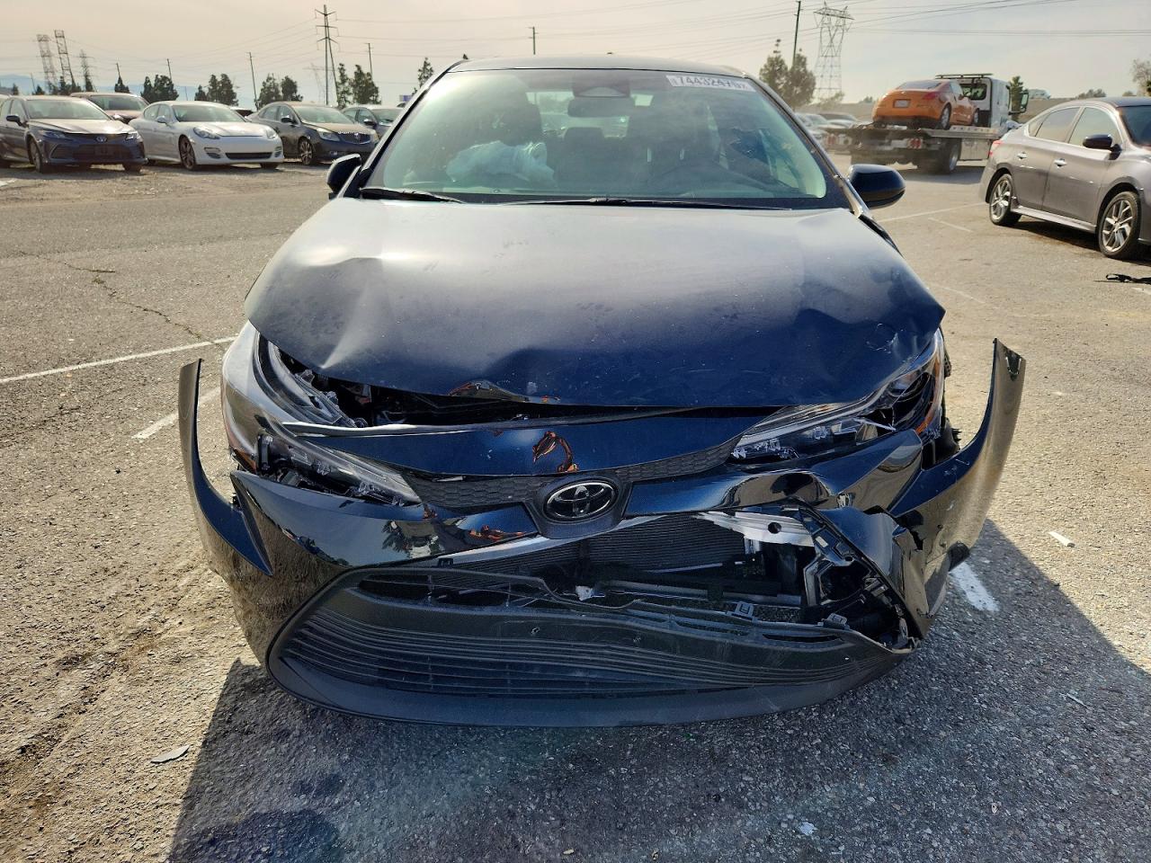 2025 TOYOTA COROLLA LE photo 5