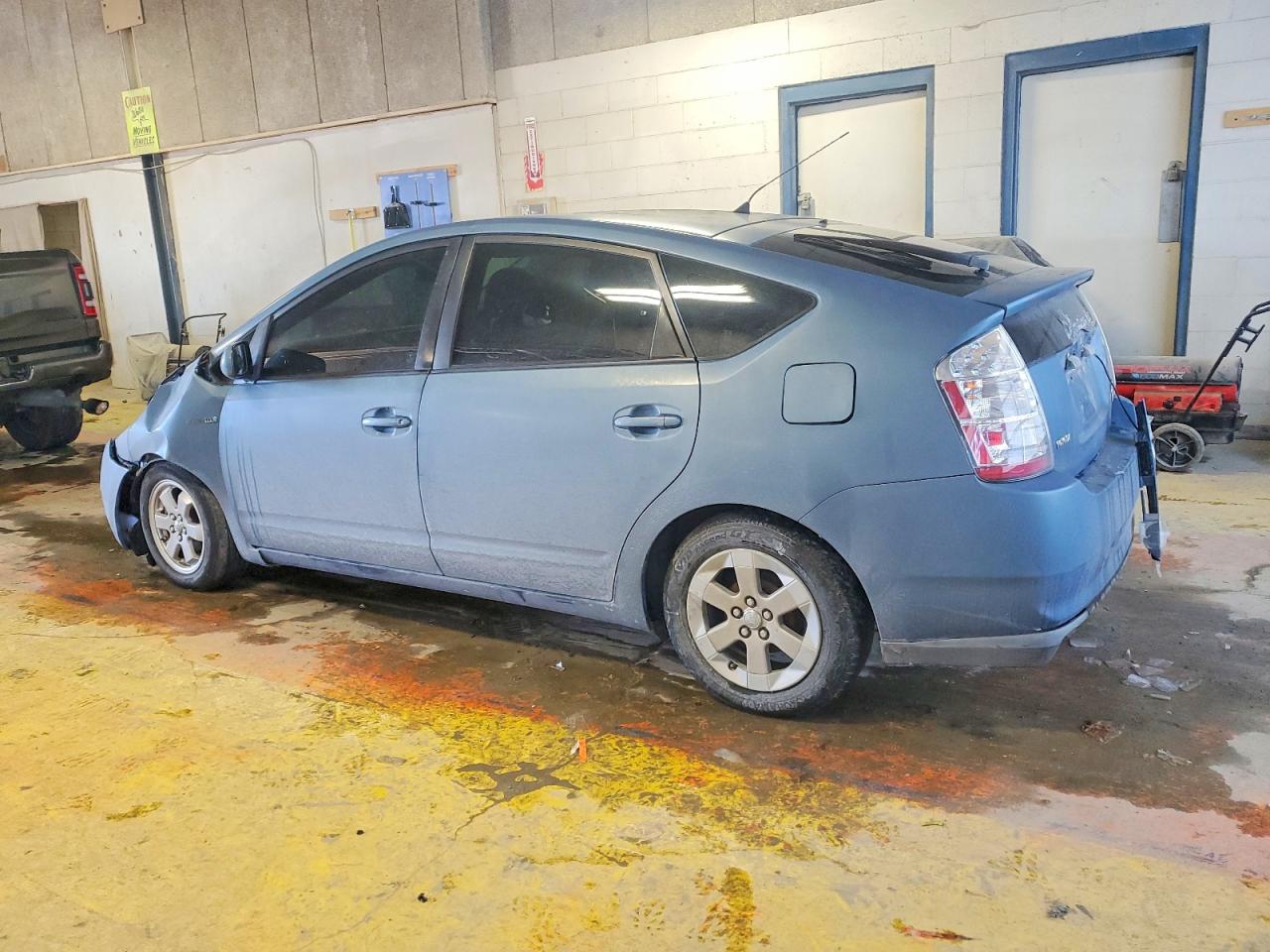 2007 TOYOTA PRIUS BASE photo 3