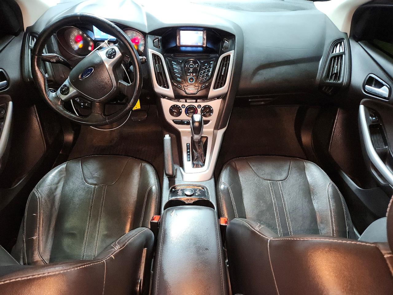 2014 FORD FOCUS SE photo 29