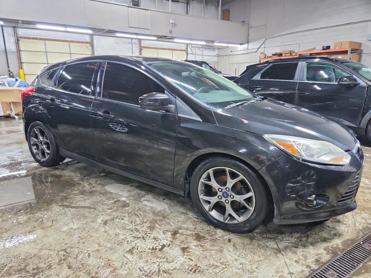 2014 FORD FOCUS SE photo 13