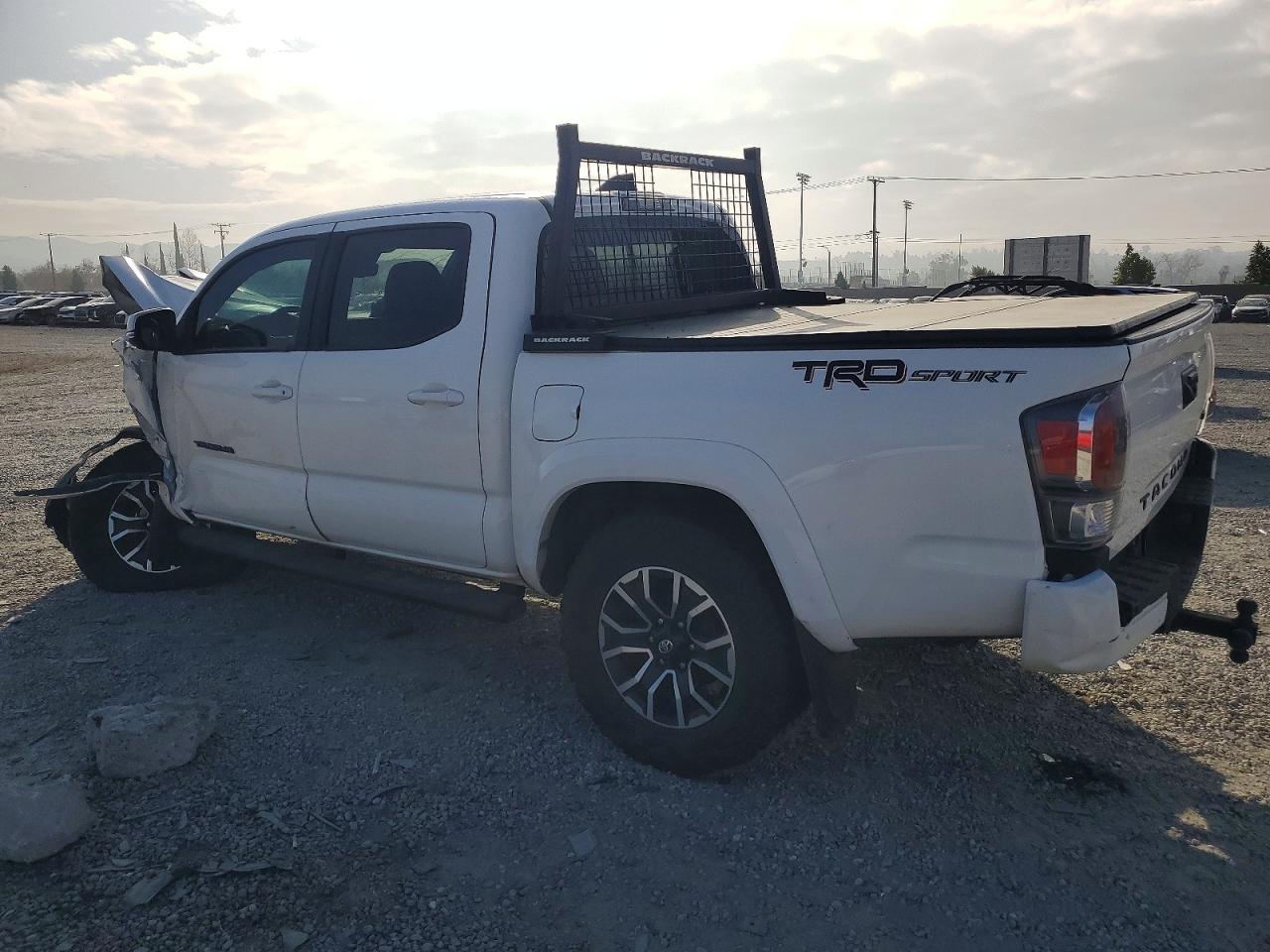2022 TOYOTA TACOMA TRD SPORT photo 2