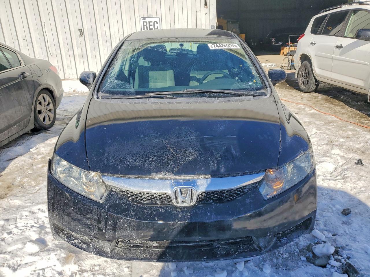 2011 HONDA CIVIC LX photo 9