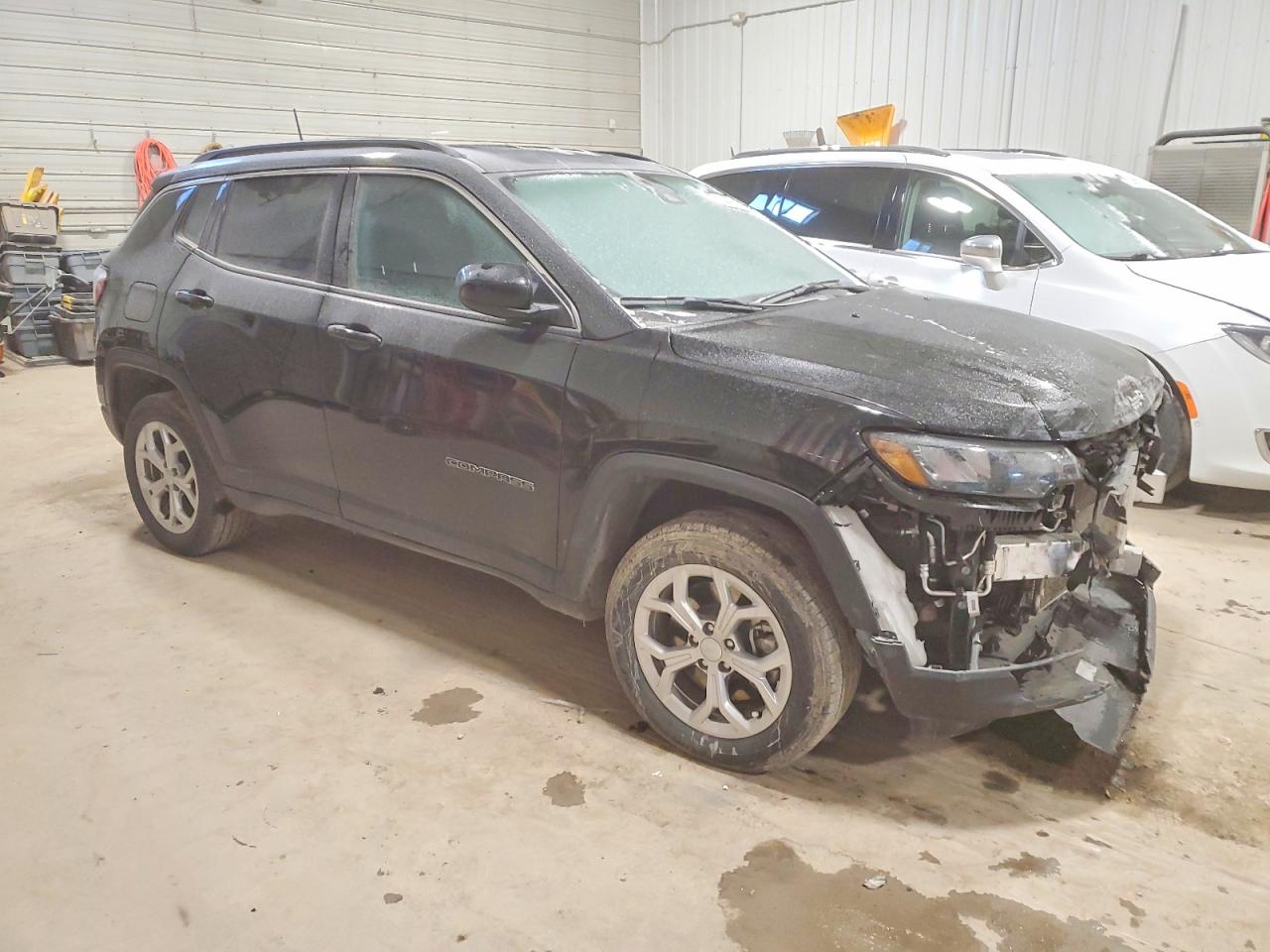 2024 JEEP COMPASS LATITUDE photo 4