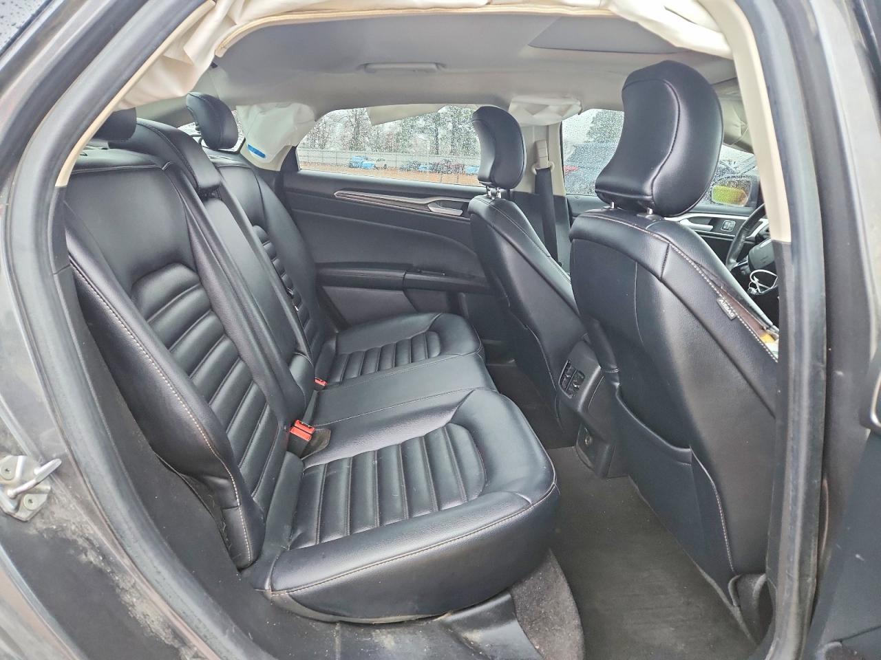 2019 FORD FUSION SEL photo 19