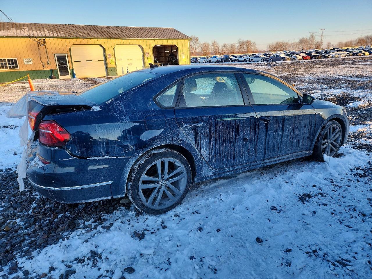 2018 VOLKSWAGEN PASSAT S photo 7