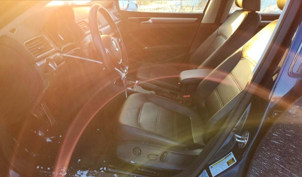 2018 VOLKSWAGEN PASSAT S photo 19