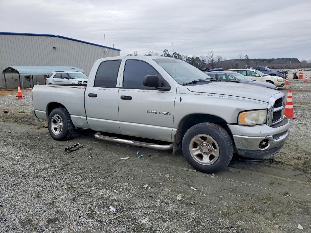 2004 DODGE RAM 1500 ST photo 4