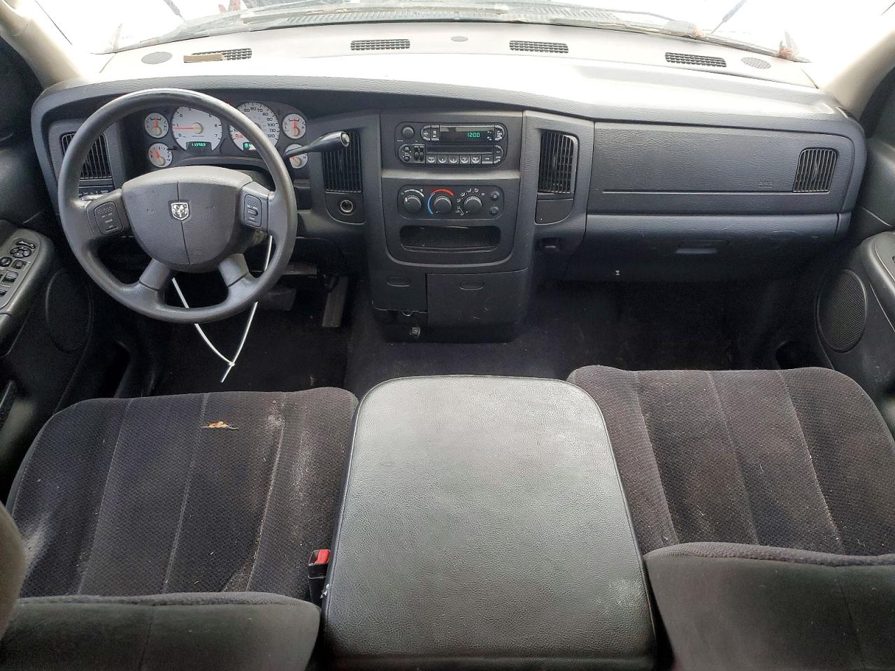2004 DODGE RAM 1500 ST photo 8