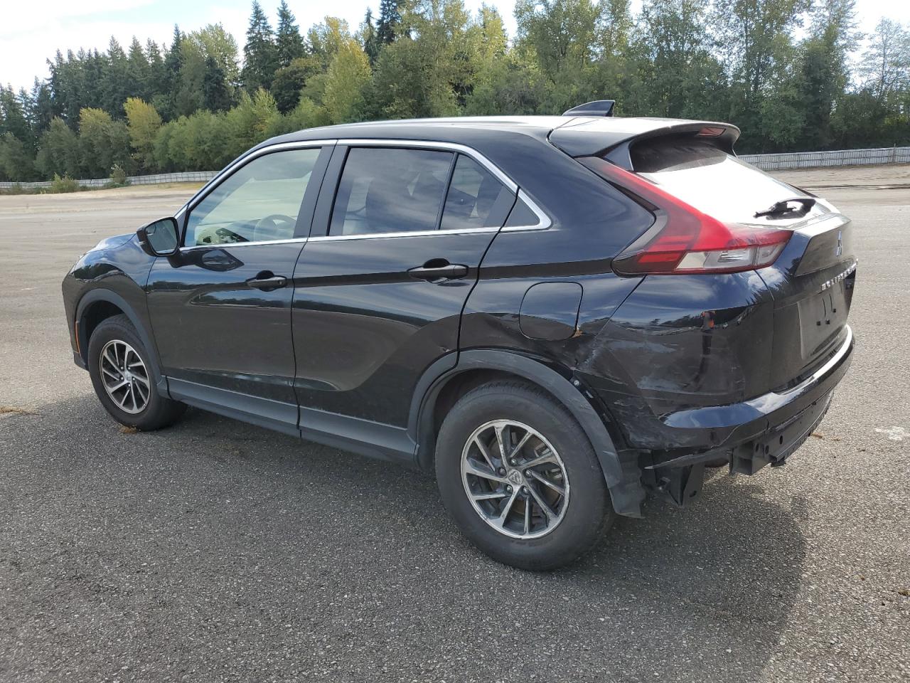 2023 MITSUBISHI ECLIPSE CROSS ES photo 3