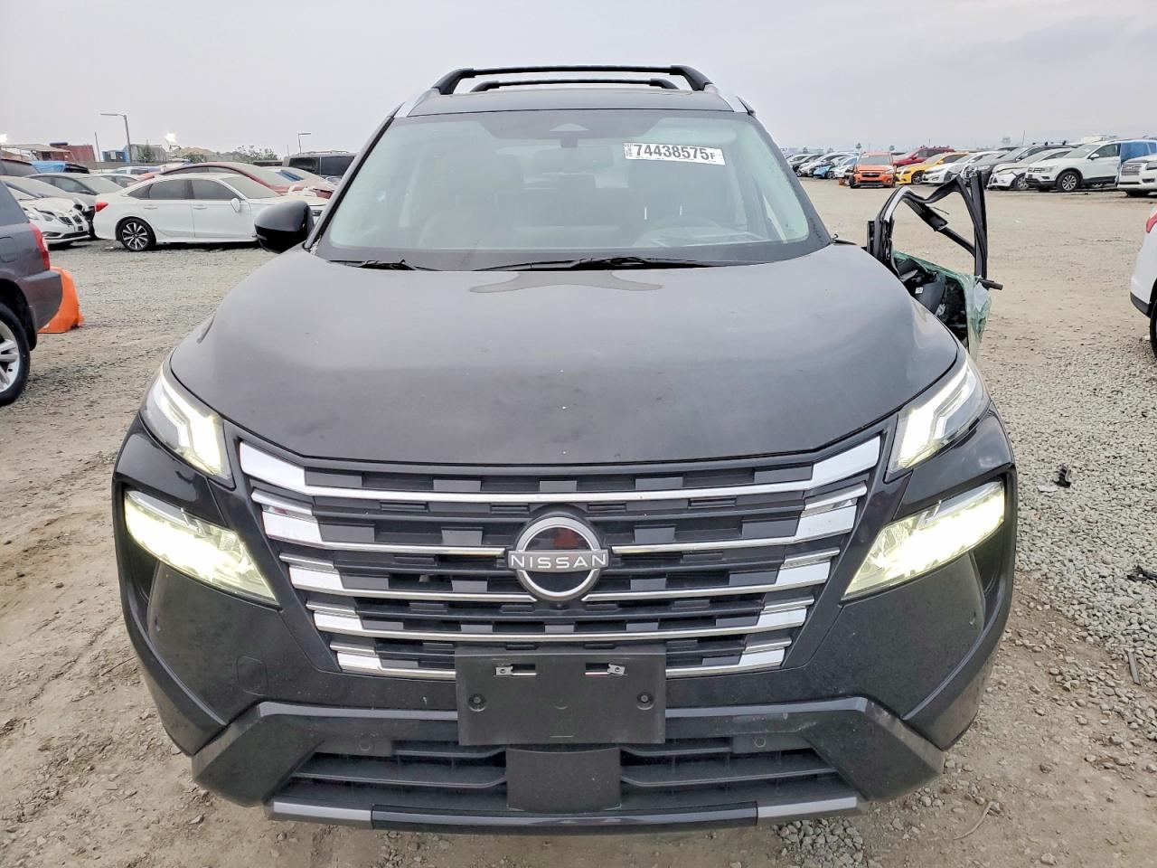 2025 NISSAN ROGUE PLATINUM photo 9