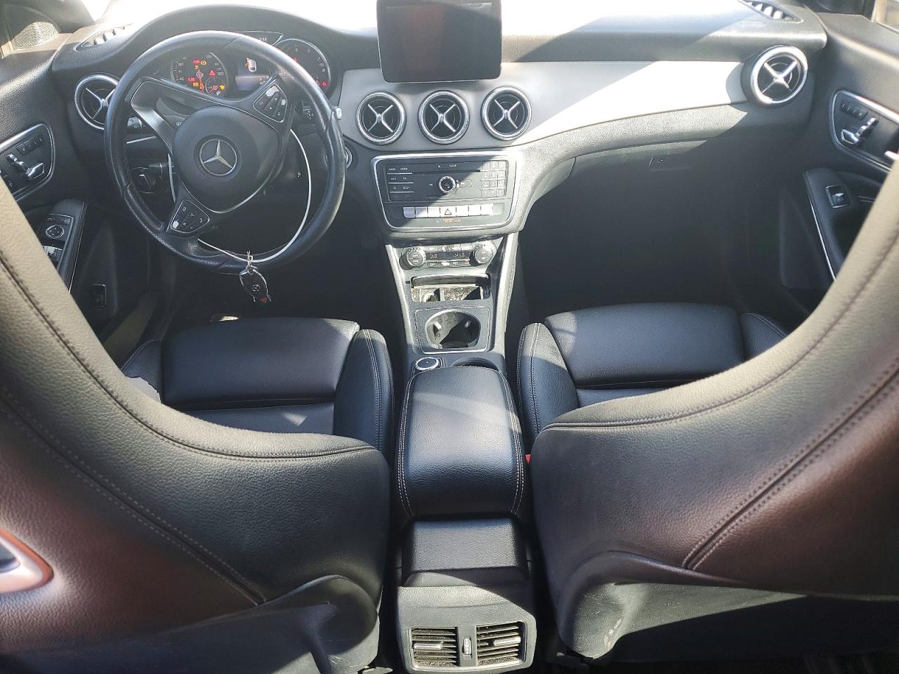 2018 MERCEDES-BENZ CLA 250 photo 15