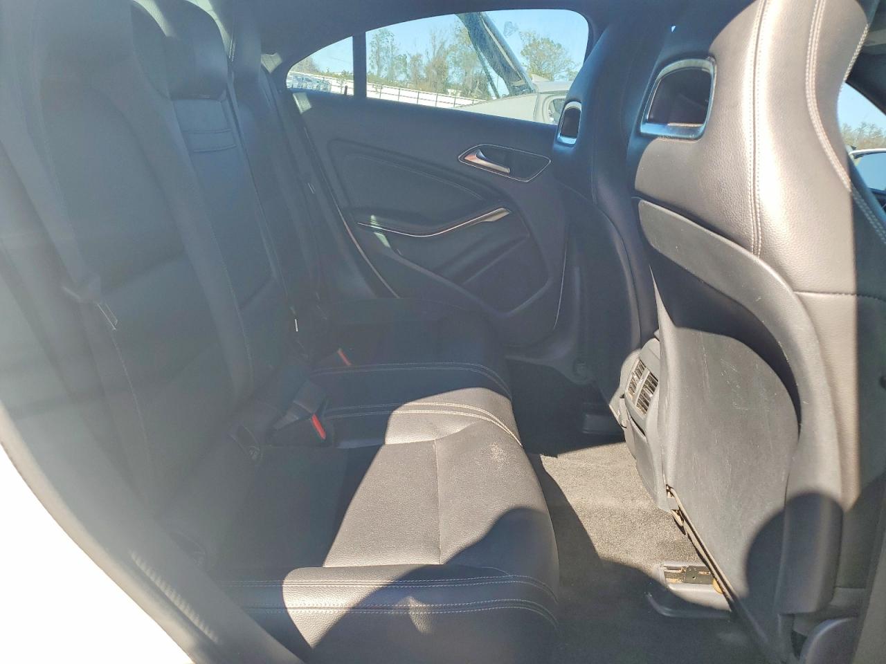 2018 MERCEDES-BENZ CLA 250 photo 19