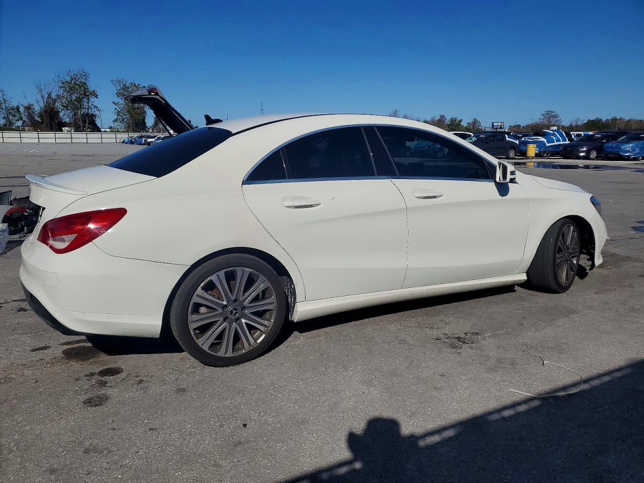 2018 MERCEDES-BENZ CLA 250 photo 5