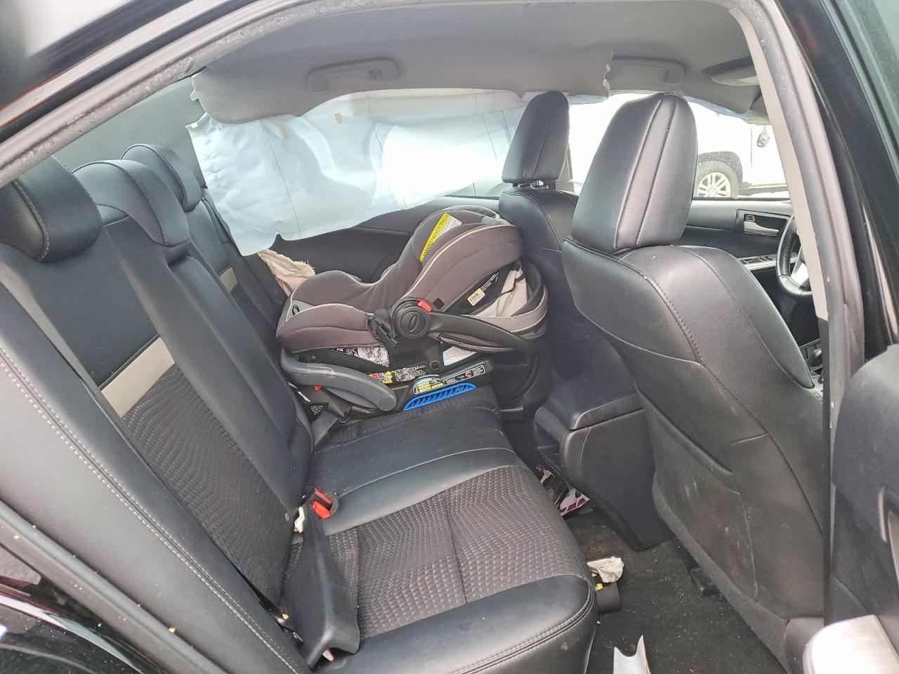 2014 TOYOTA CAMRY L photo 19