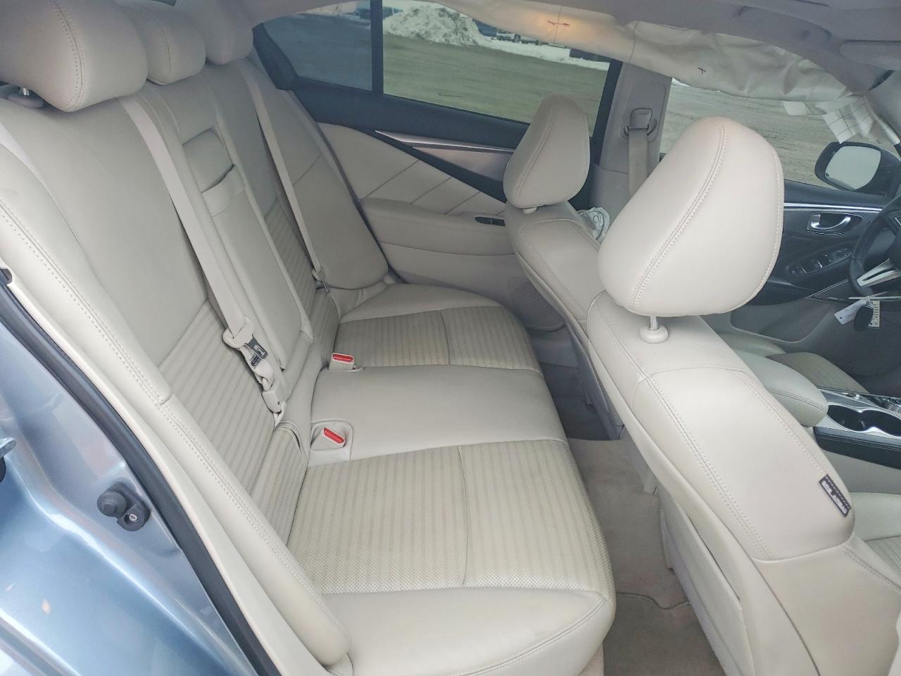 2018 INFINITI Q50 photo 19