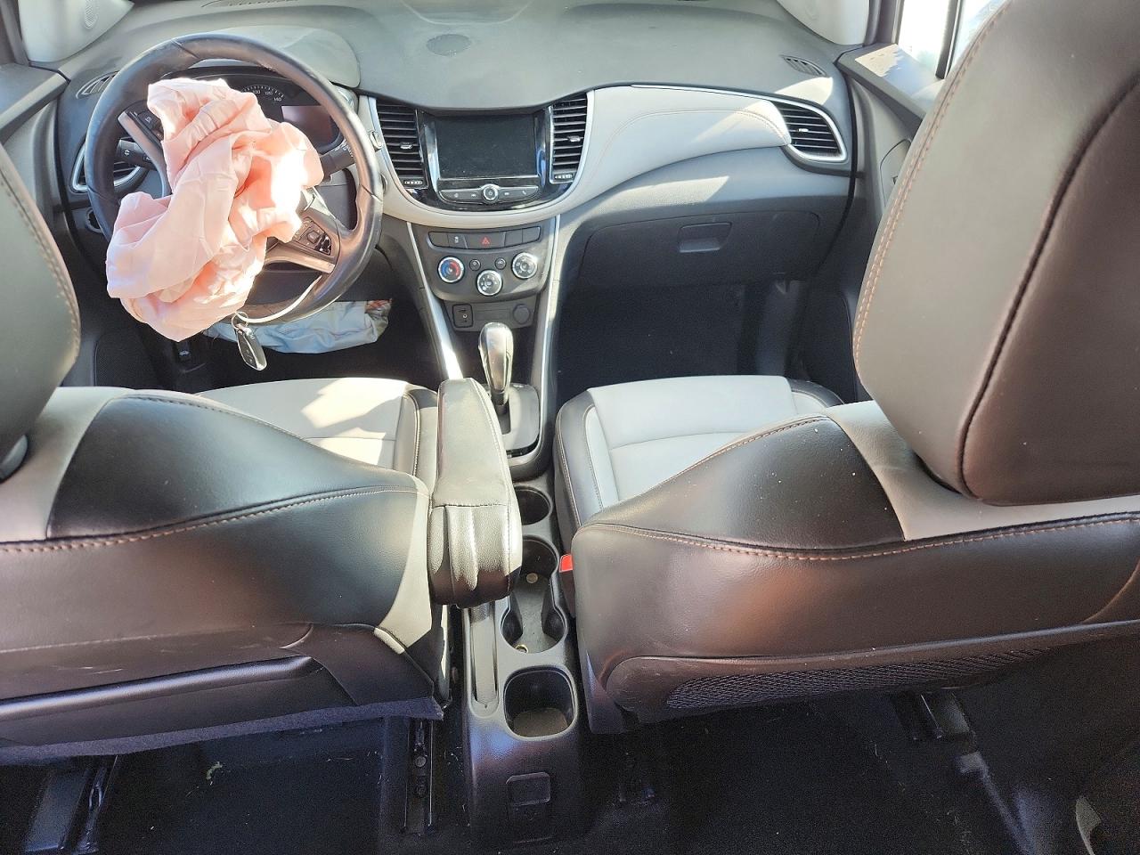2021 CHEVROLET TRAX 1LT photo 15