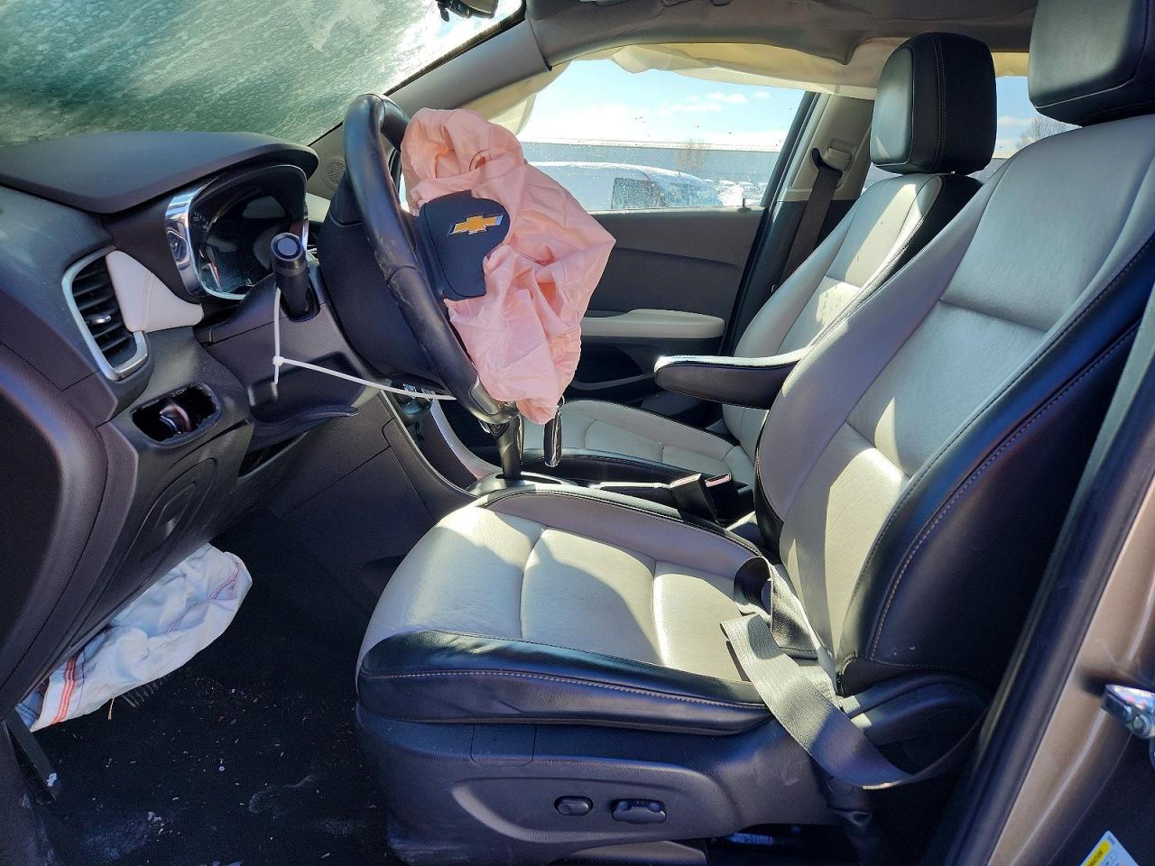 2021 CHEVROLET TRAX 1LT photo 13
