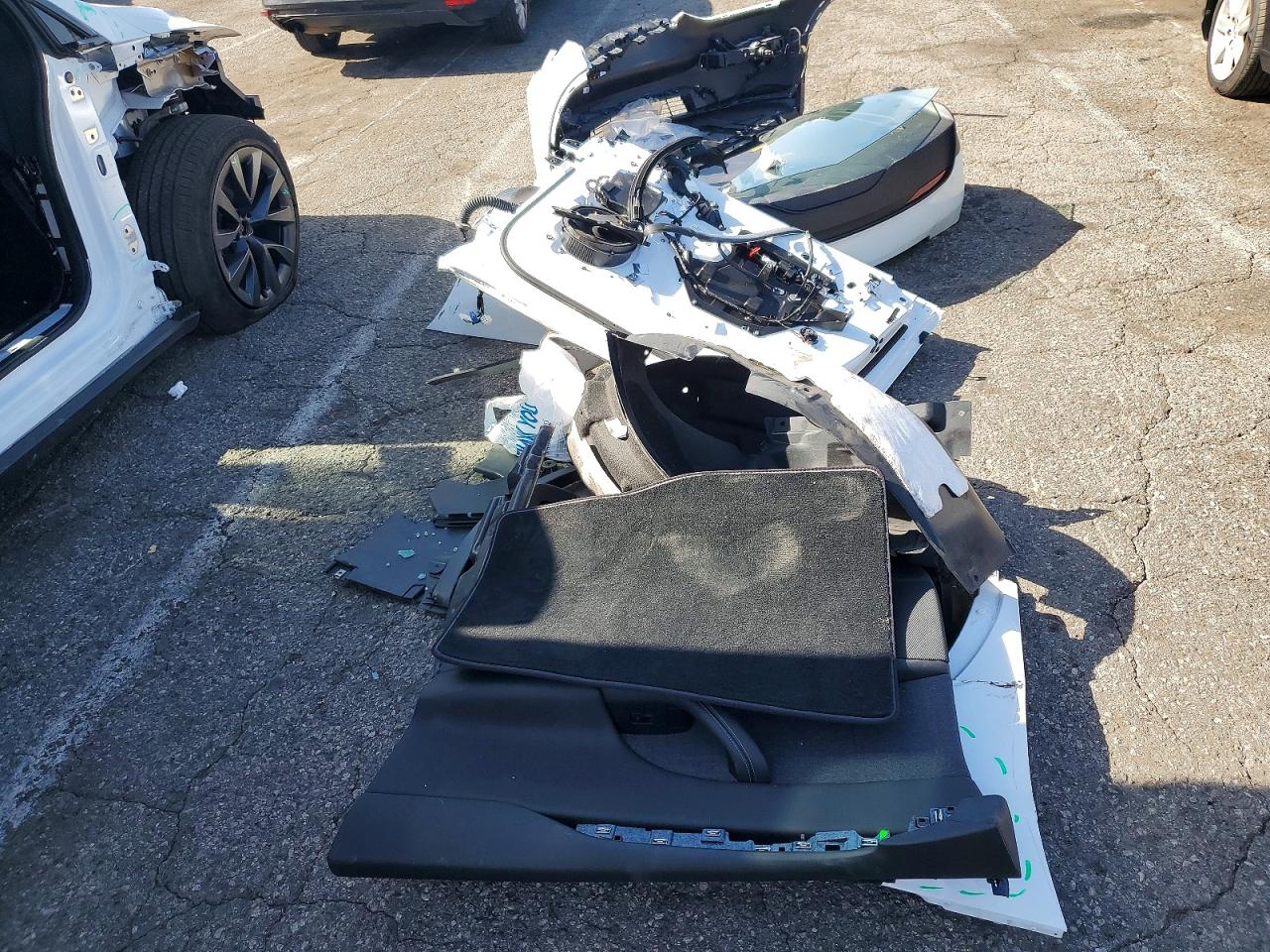 2025 TESLA MODEL X photo 12