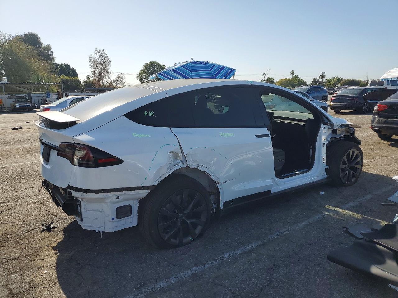 2025 TESLA MODEL X photo 3