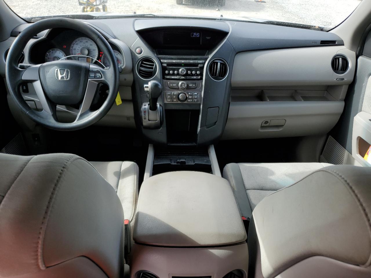2012 HONDA PILOT LX photo 15