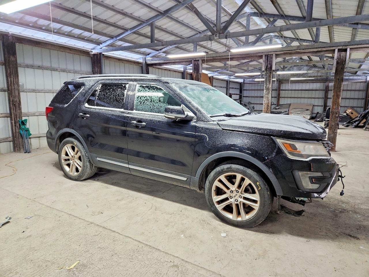 2016 FORD EXPLORER XLT photo 4