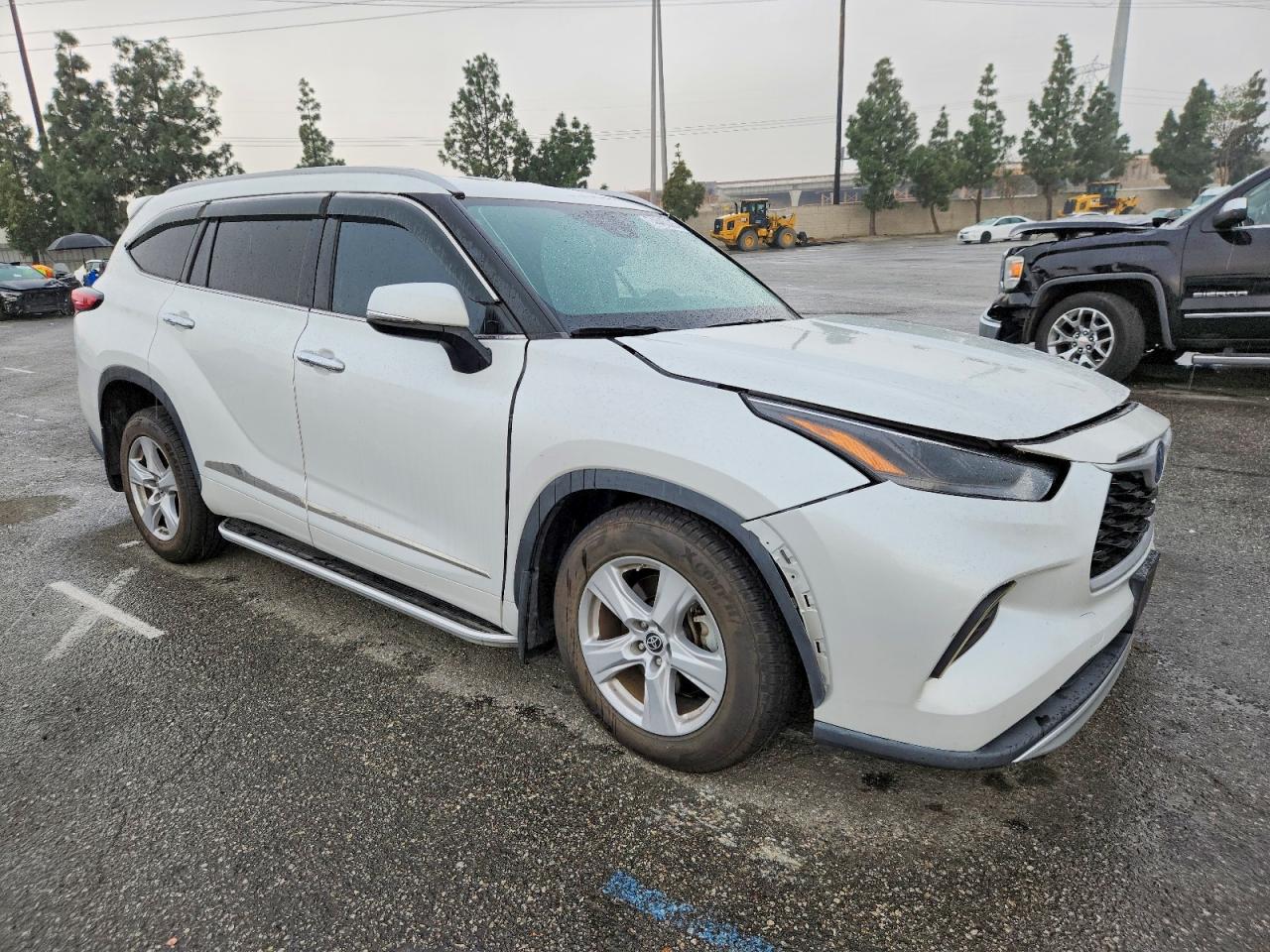 2022 TOYOTA HIGHLANDER HYBRID LE photo 4