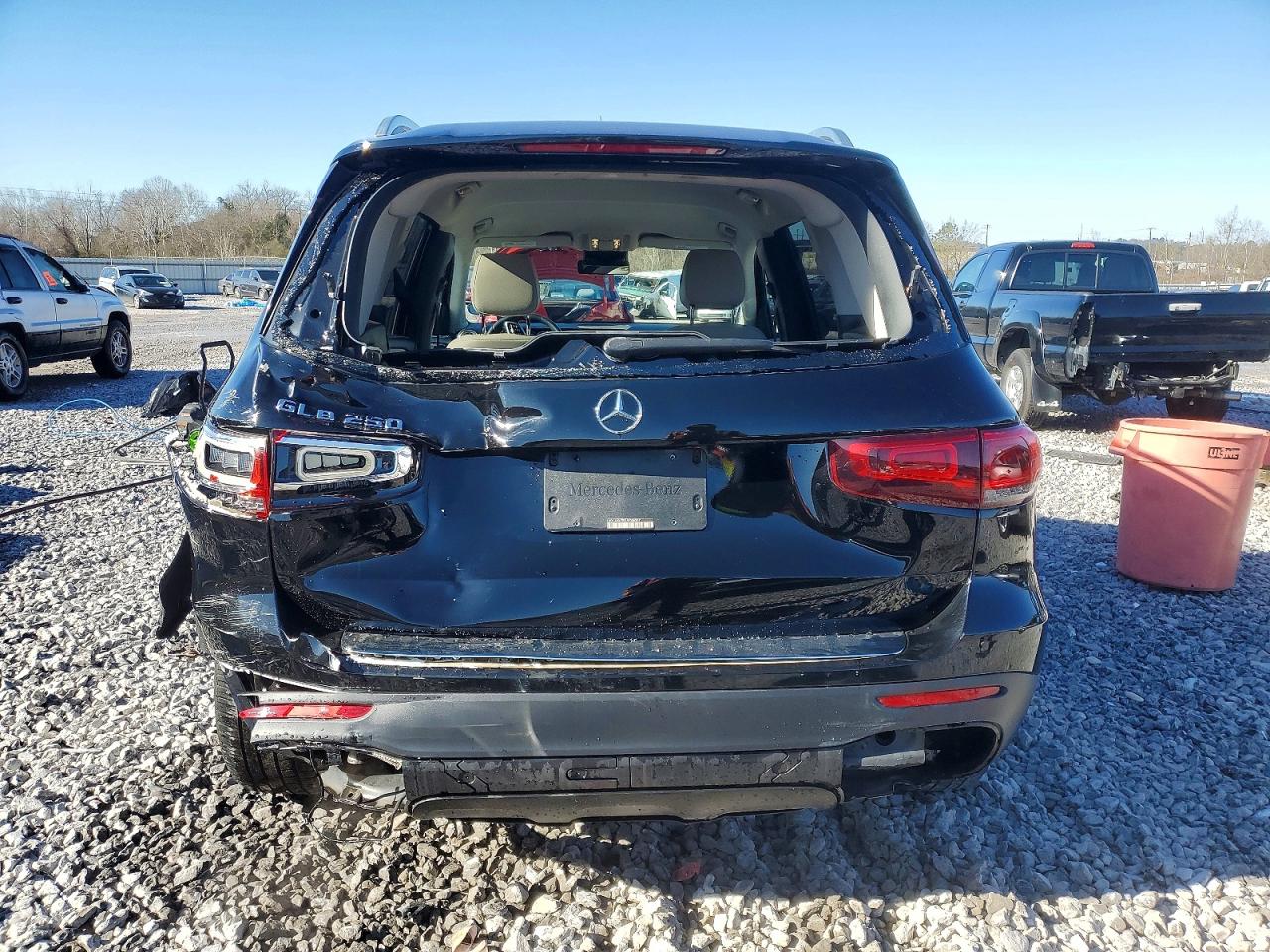 2020 MERCEDES-BENZ GLB 250 photo 6