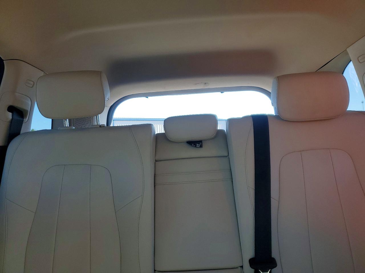 2020 MERCEDES-BENZ GLB 250 photo 10