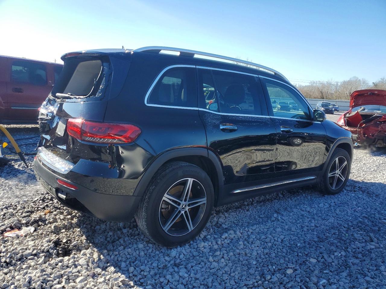 2020 MERCEDES-BENZ GLB 250 photo 3