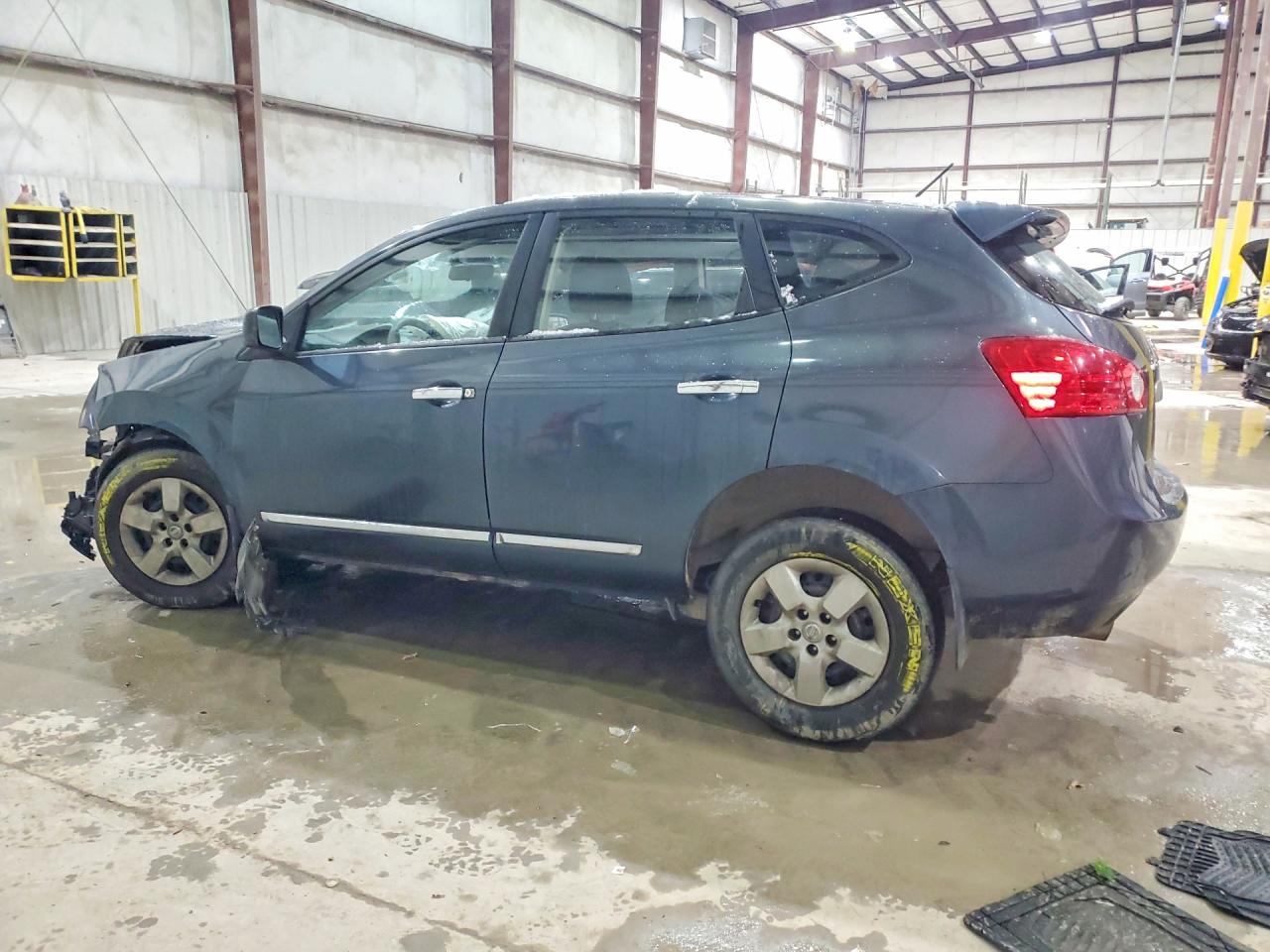2013 NISSAN ROGUE S photo 4