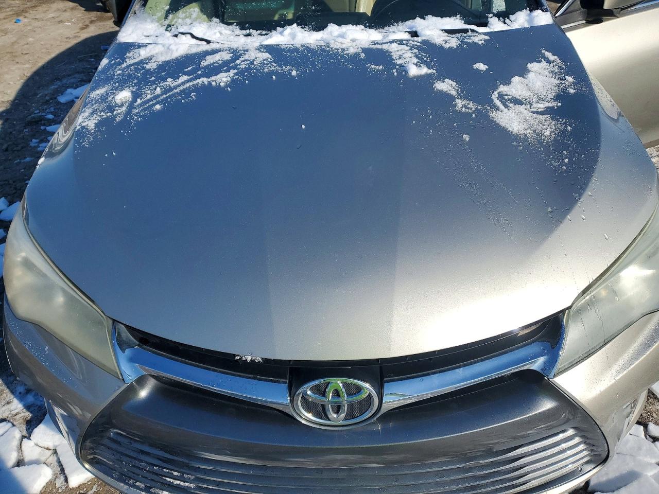 2015 TOYOTA CAMRY LE photo 11