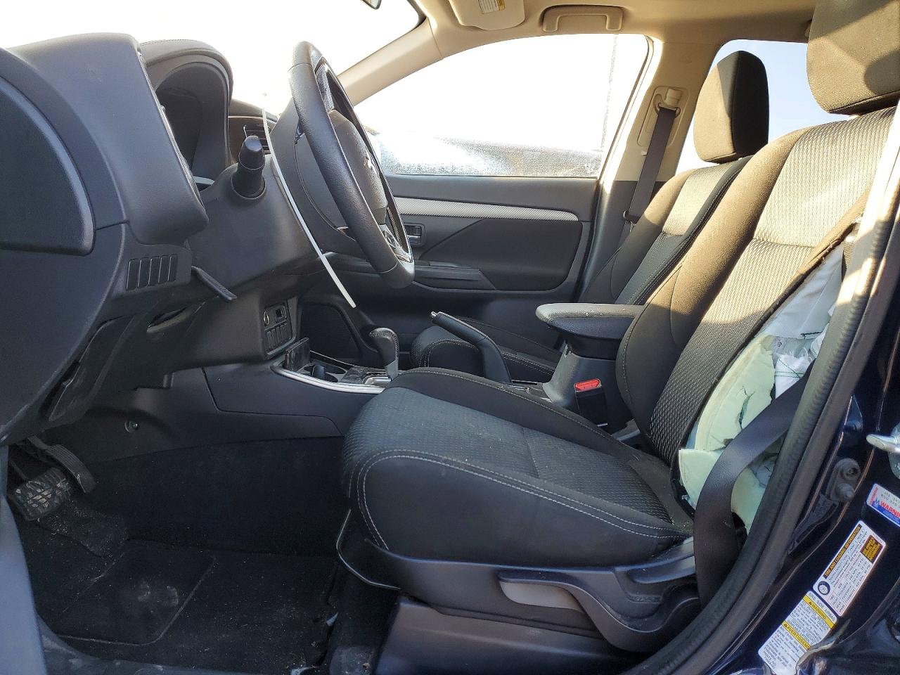 2018 MITSUBISHI OUTLANDER SE photo 13