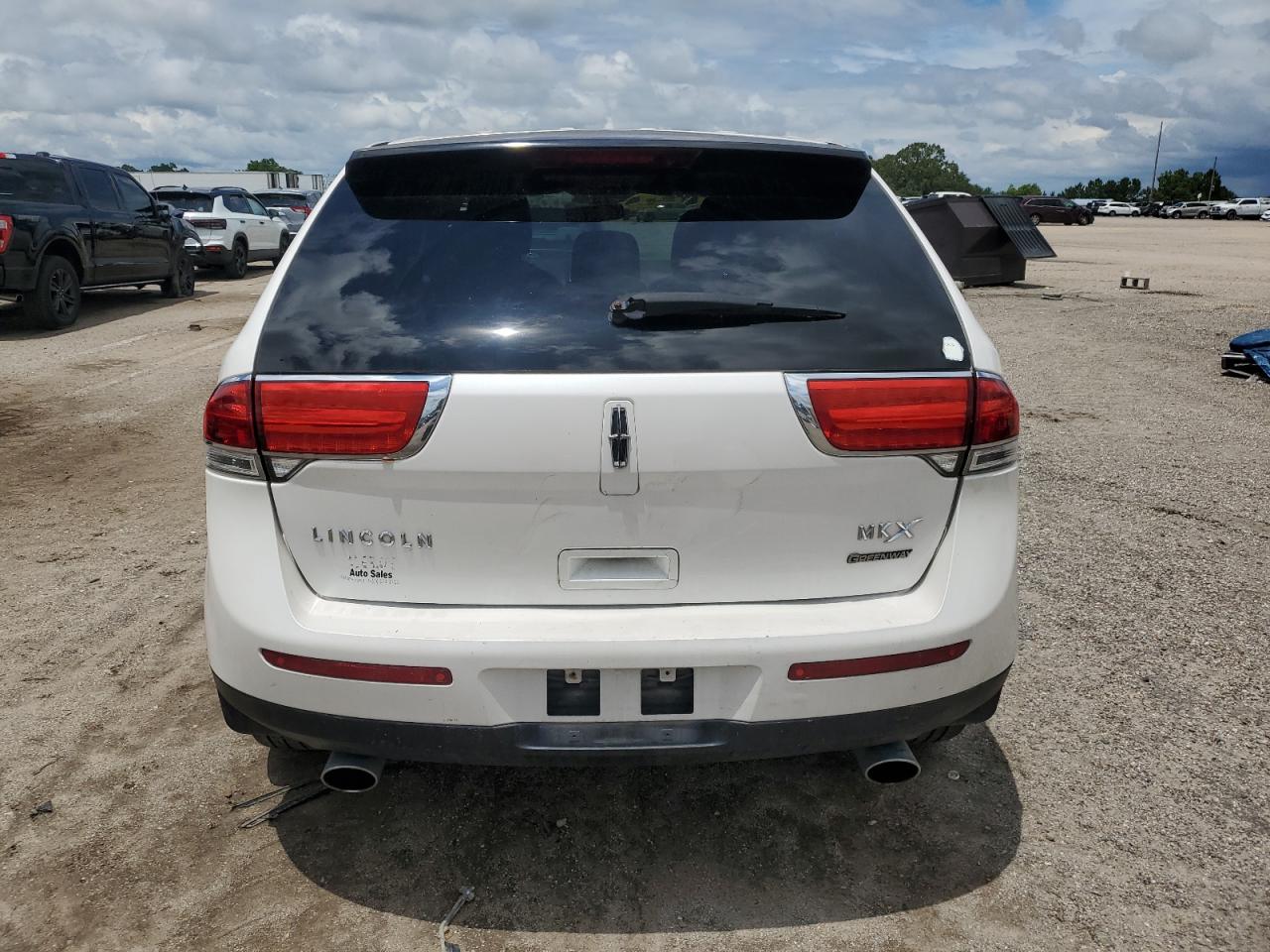 2011 LINCOLN TOWNHOUSE MKX photo 11