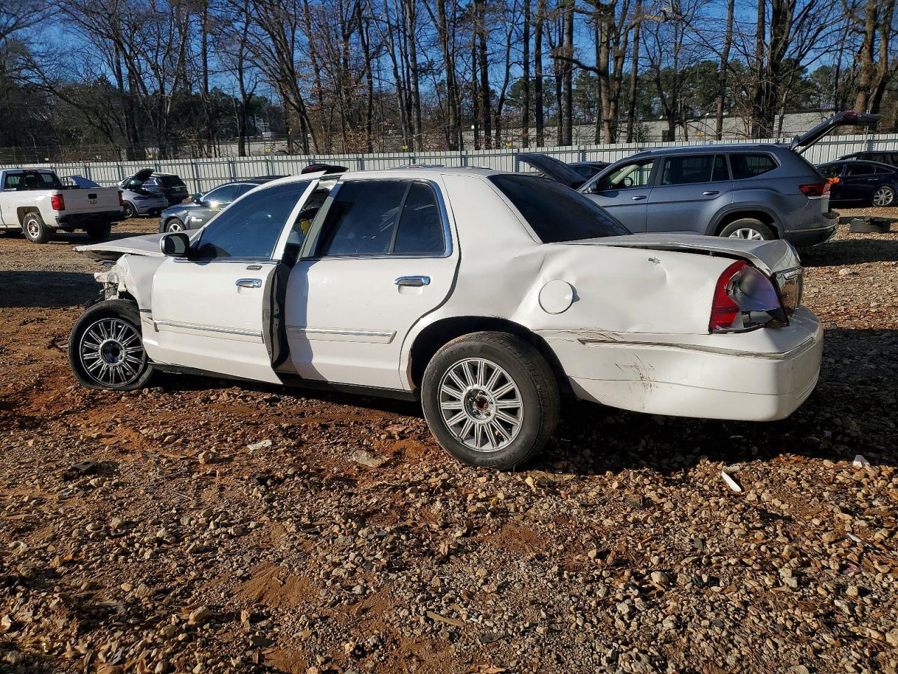 2009 MERCURY GRAND MARQUIS LS photo 3