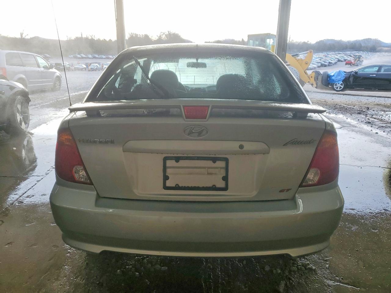 2005 HYUNDAI ACCENT GS photo 10