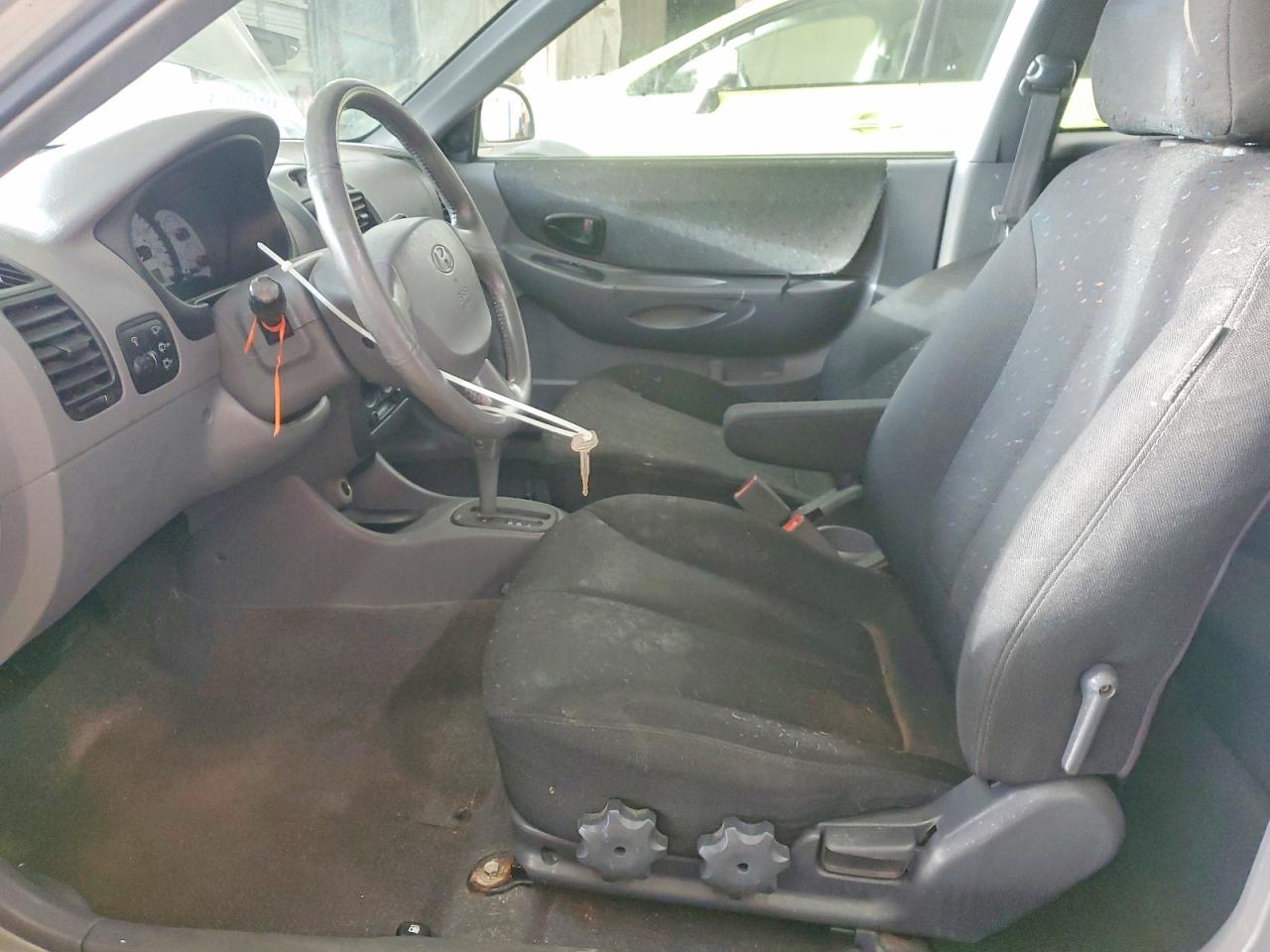 2005 HYUNDAI ACCENT GS photo 12