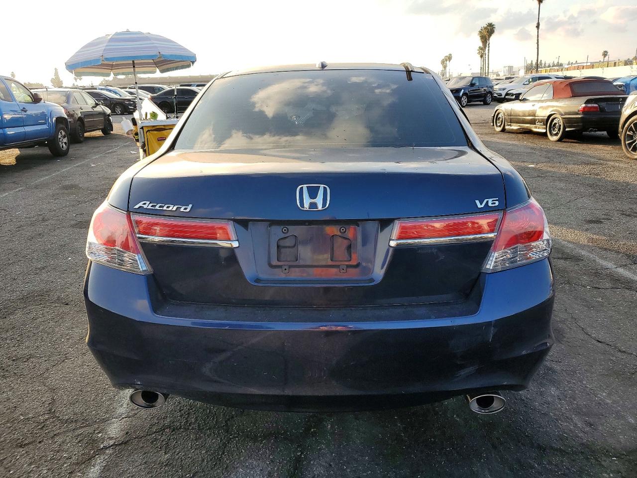 2011 HONDA ACCORD EXL photo 11