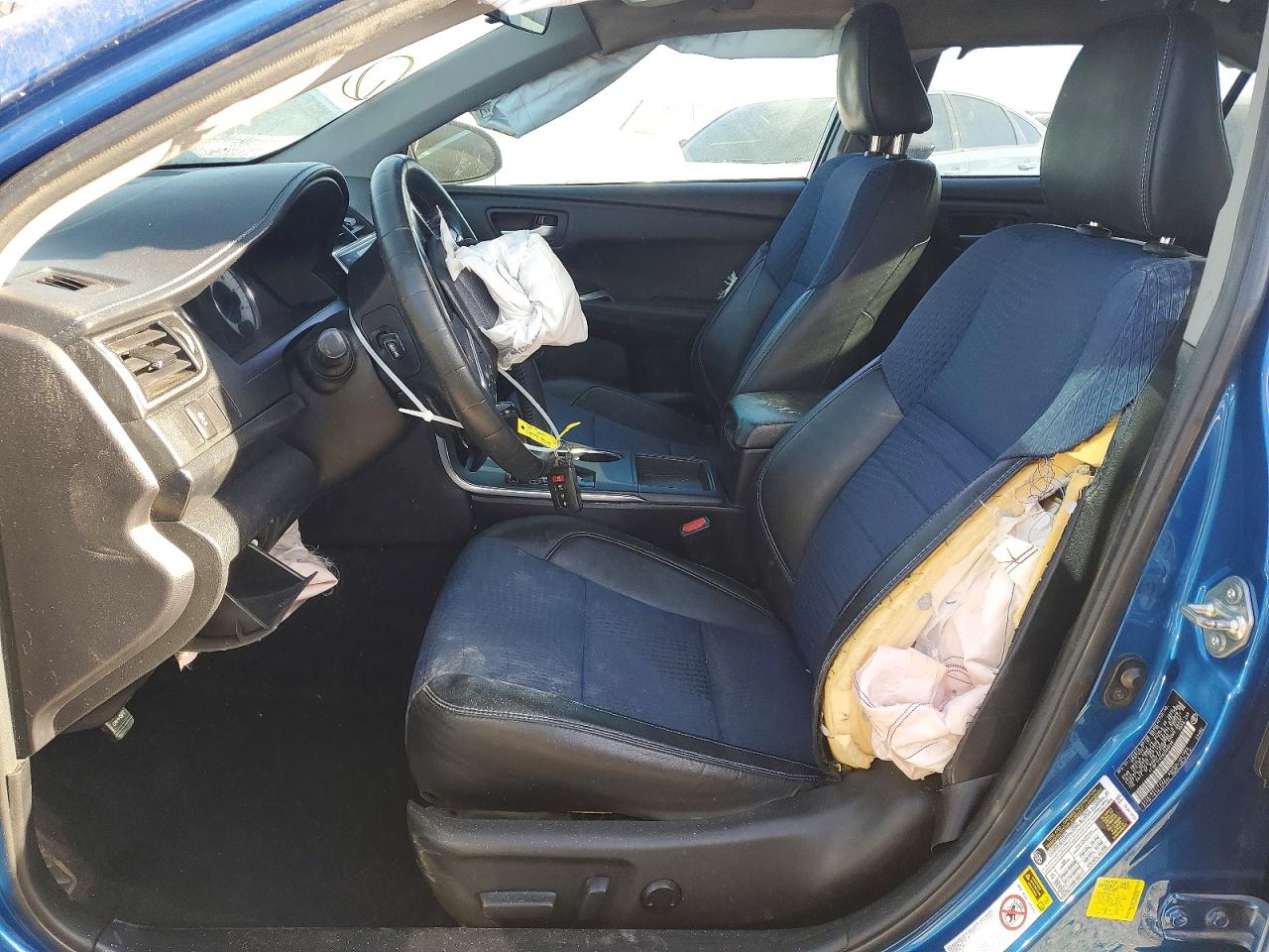 2016 TOYOTA CAMRY LE photo 7
