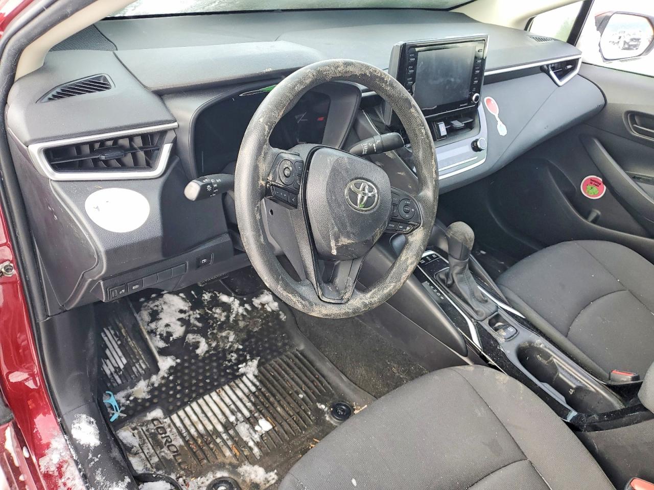 2022 TOYOTA COROLLA LE photo 8