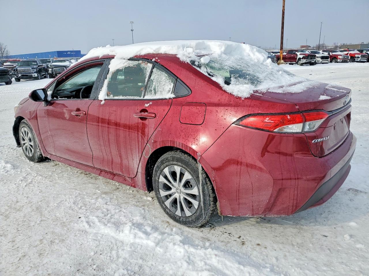 2022 TOYOTA COROLLA LE photo 2