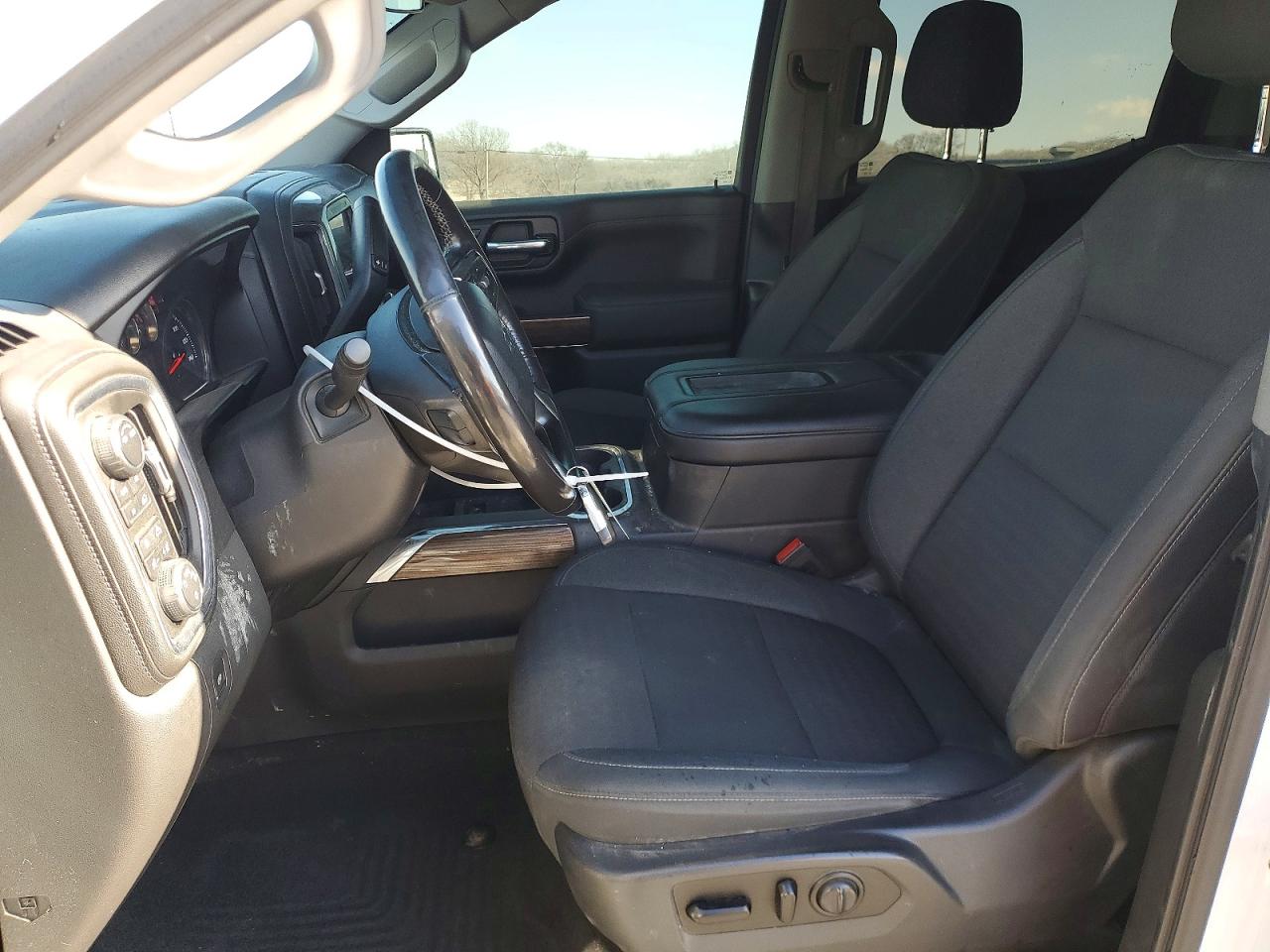 2020 CHEVROLET SILVERADO K1500 RST photo 7