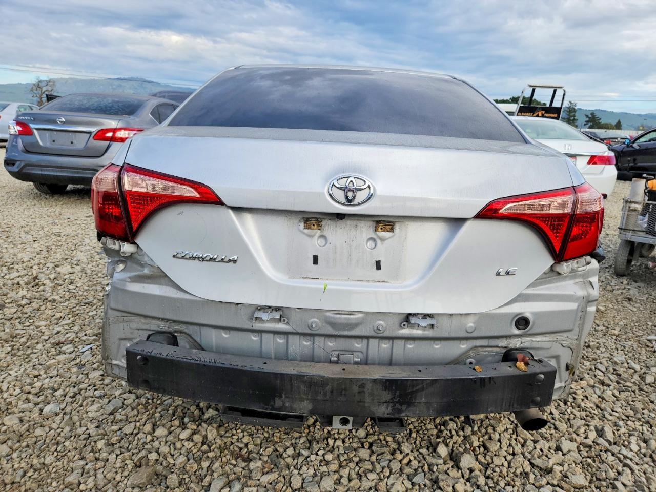 2019 TOYOTA COROLLA photo 11