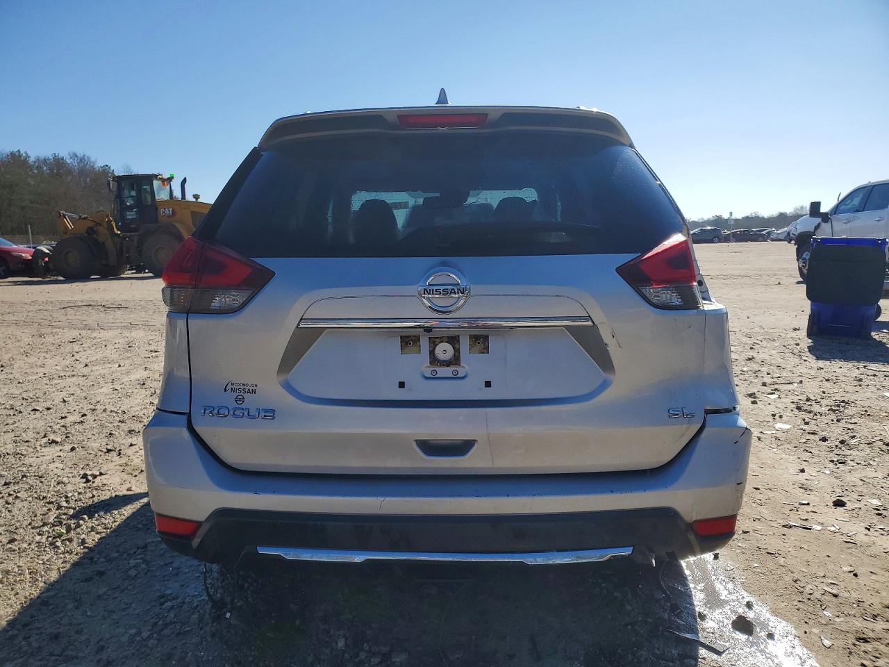 2018 NISSAN ROGUE SL photo 11