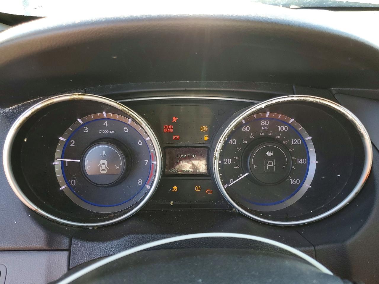 2011 HYUNDAI SONATA GLS photo 25
