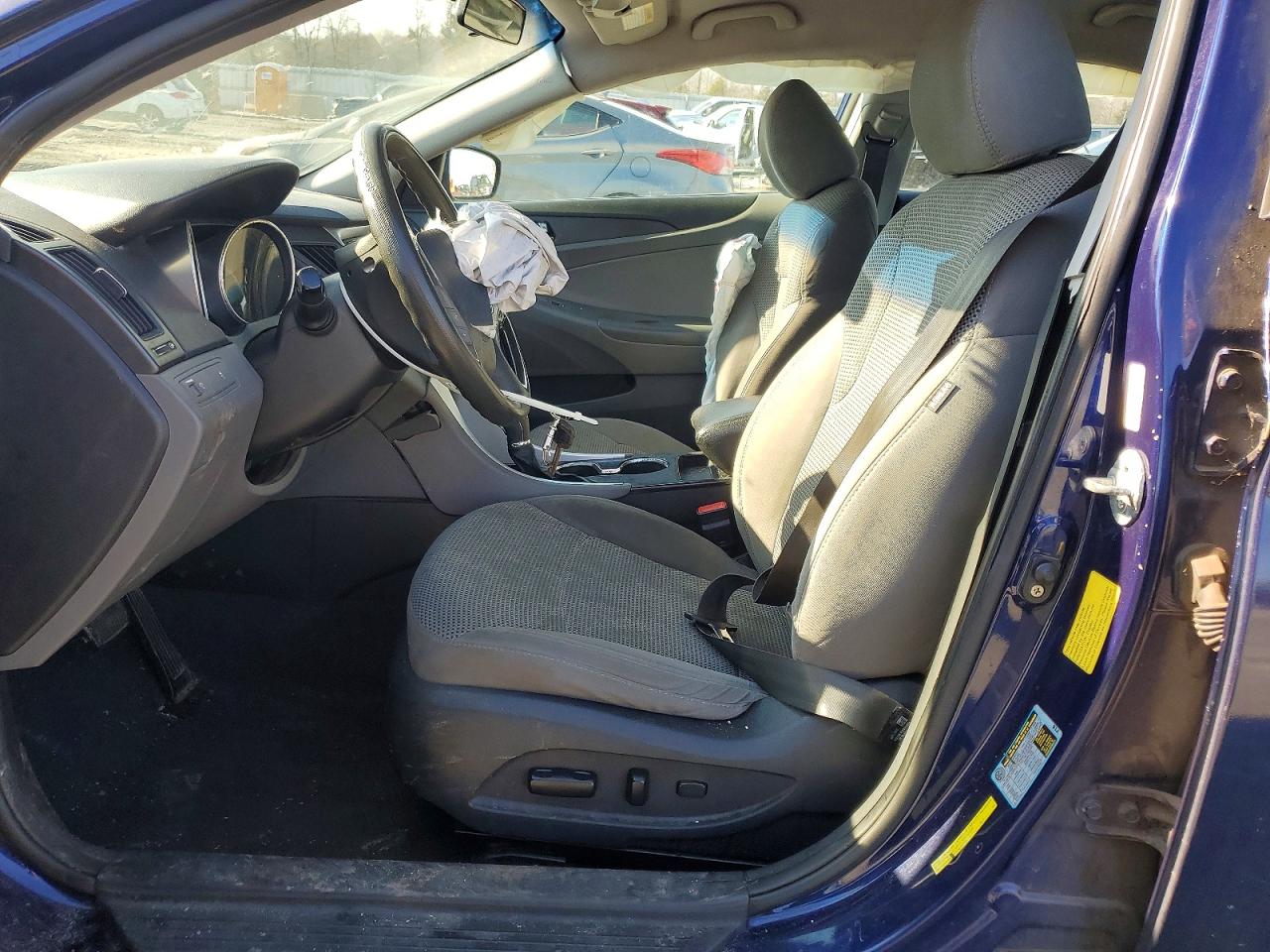 2011 HYUNDAI SONATA GLS photo 19