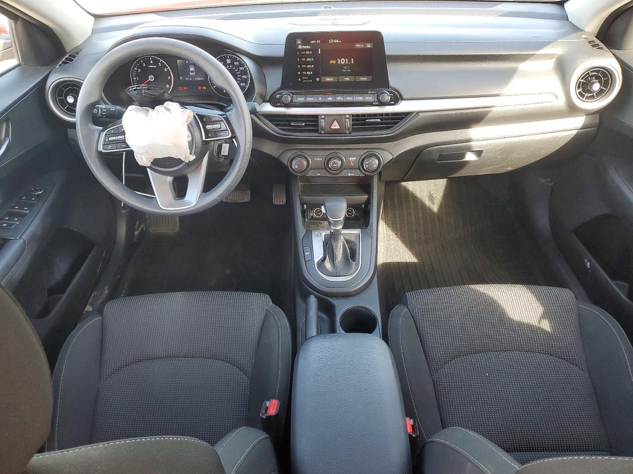 2021 KIA FORTE LXS photo 22