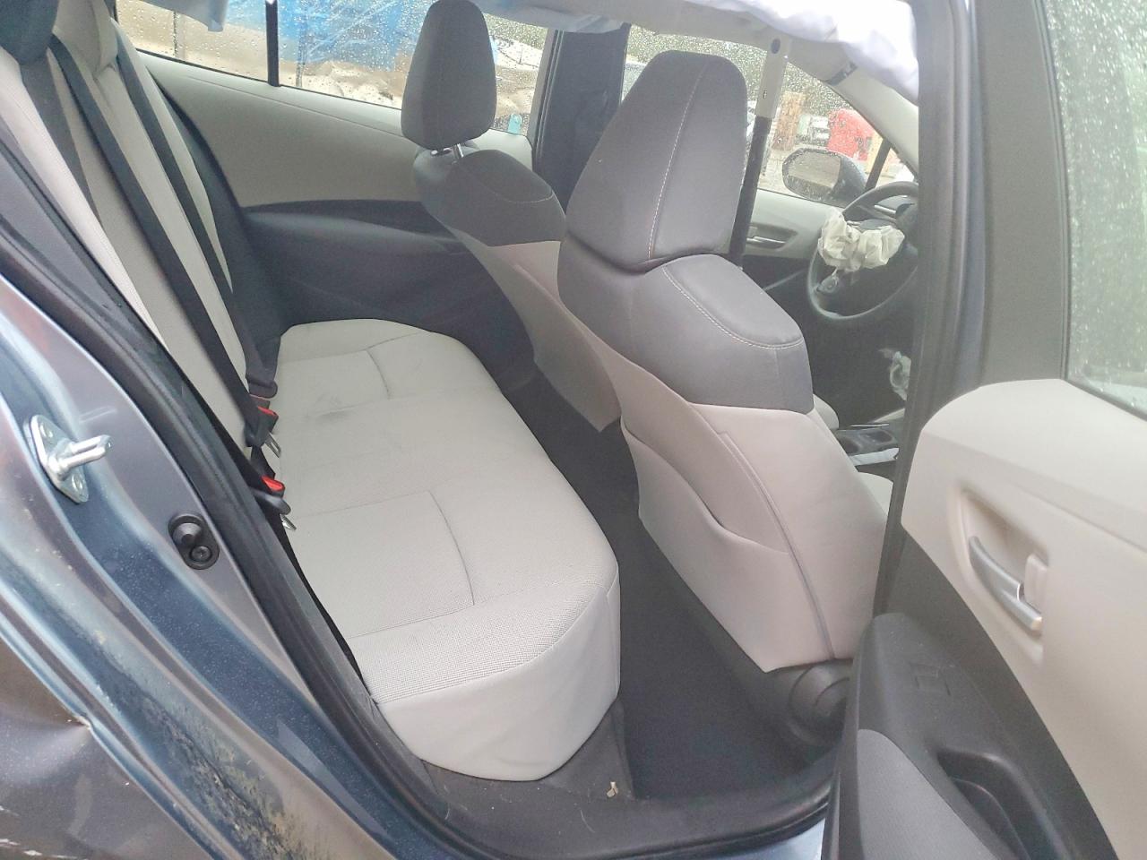 2021 TOYOTA COROLLA LE photo 10