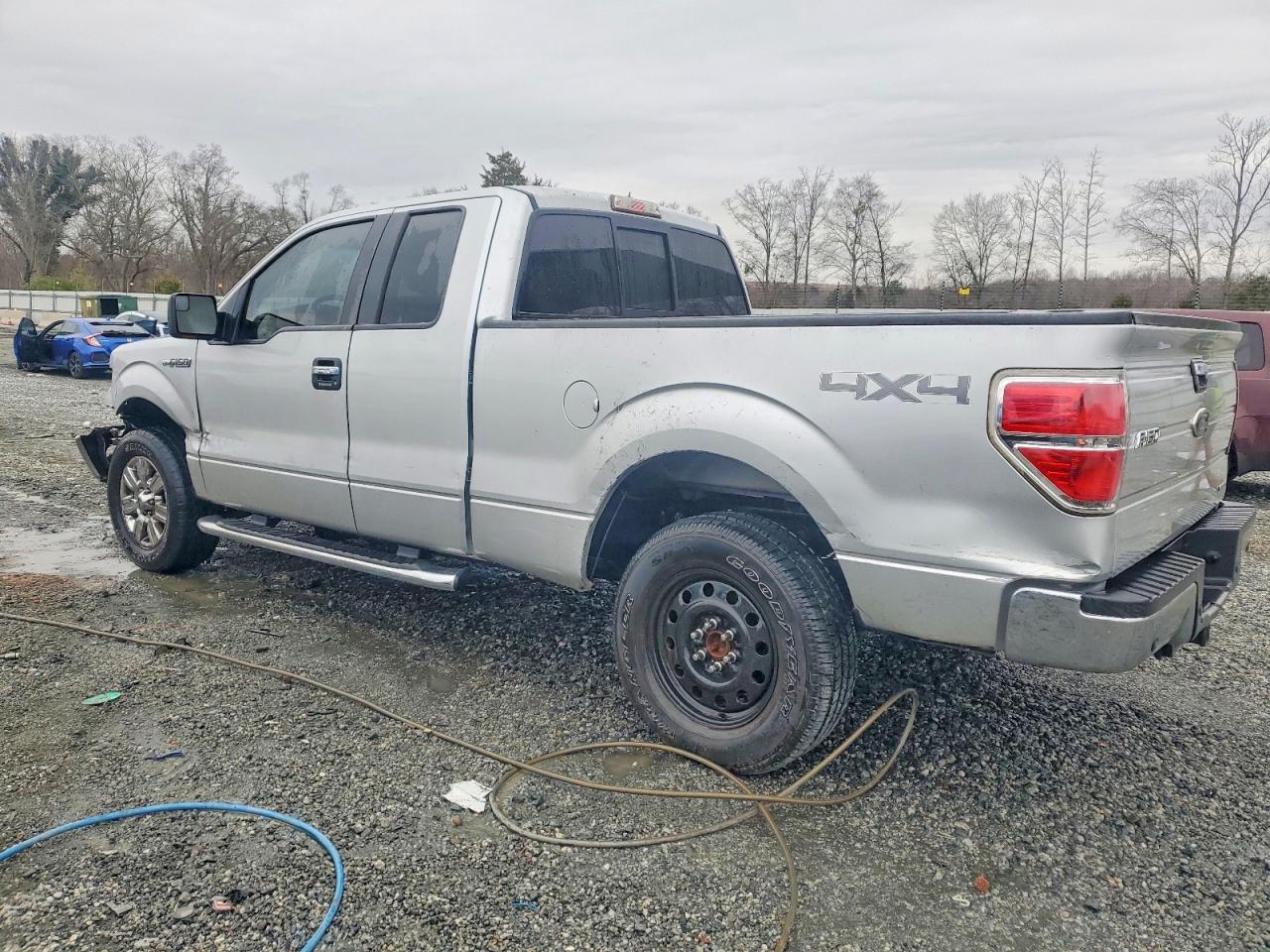 2011 FORD F150 SUPER CAB photo 2