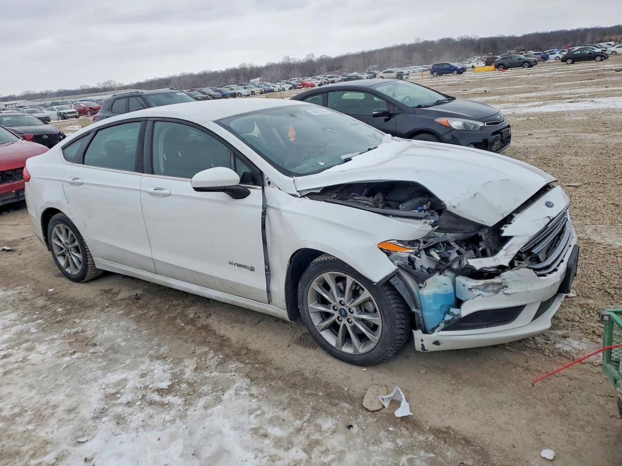 2017 FORD FUSION SE HYBRID photo 4